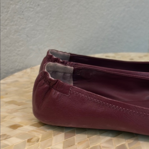 Tory Burch Red Flats Elegant Loafers 8.5 - Picture 6 of 11